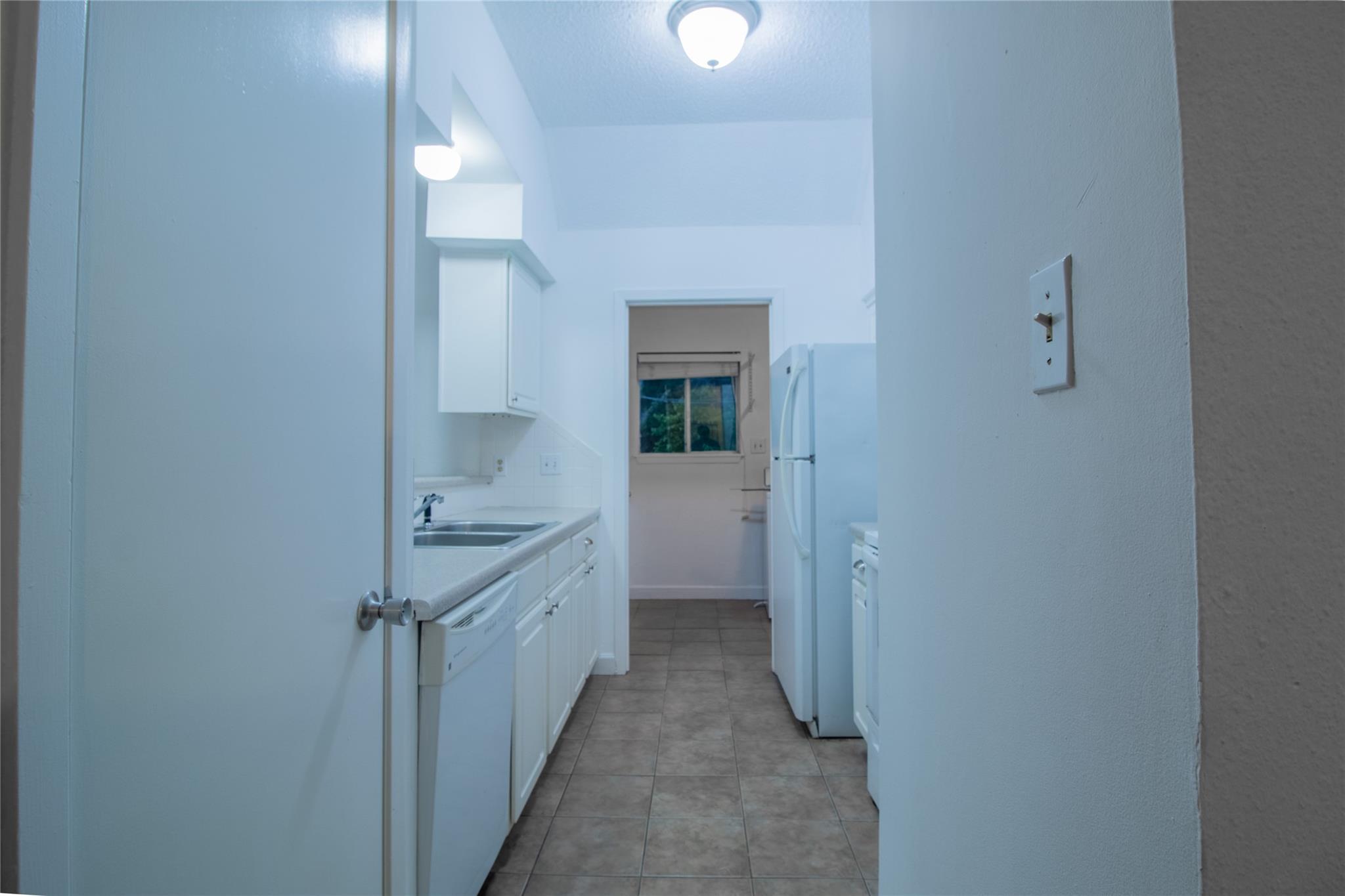 709 Castle Ridge Rd #D Austin, TX 78746