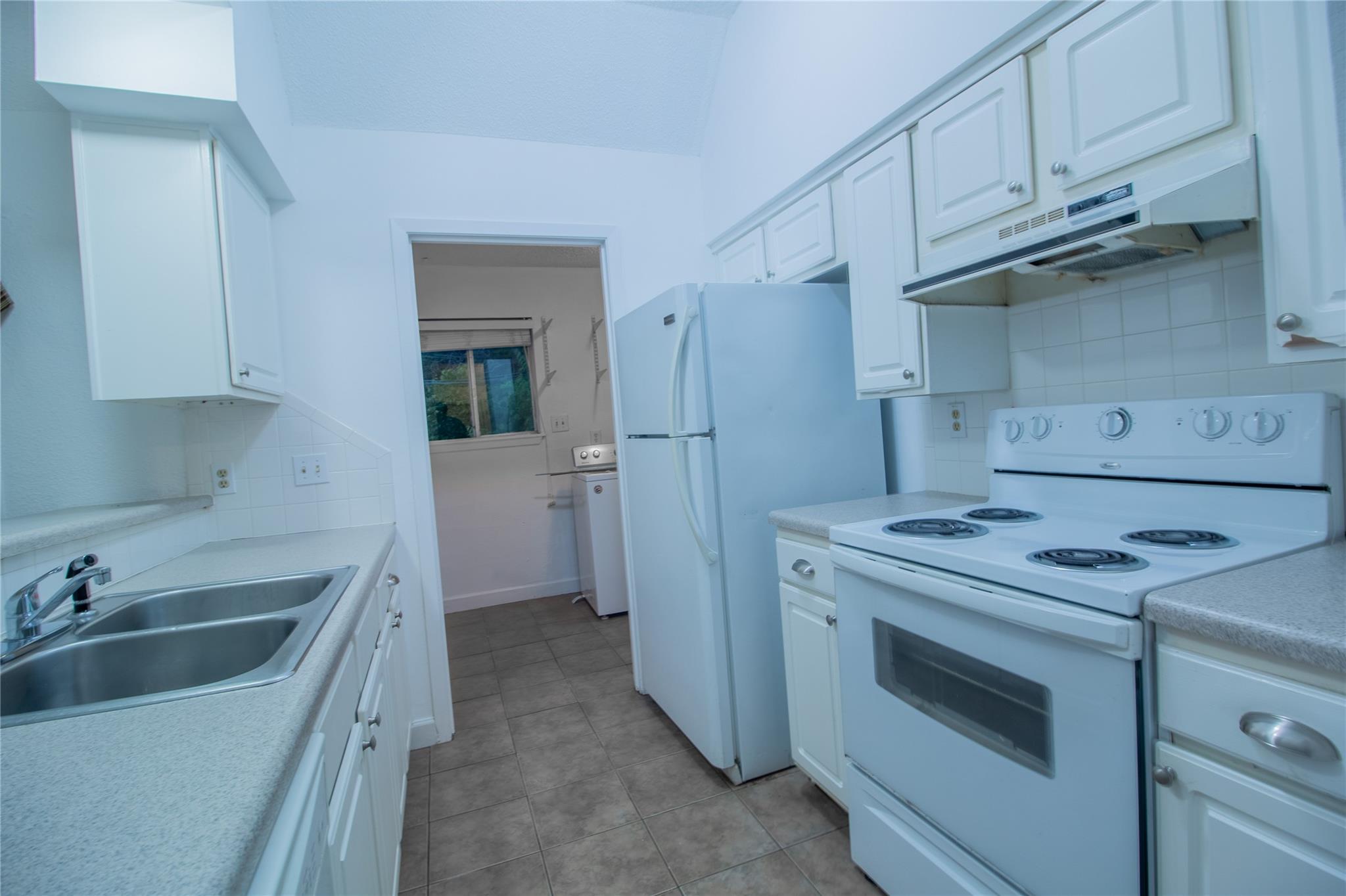 709 Castle Ridge Rd #D Austin, TX 78746