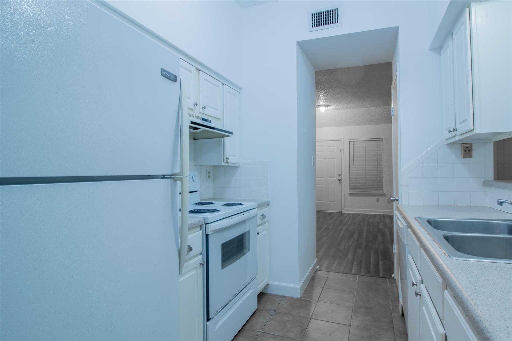 709 Castle Ridge Rd #D Austin, TX 78746