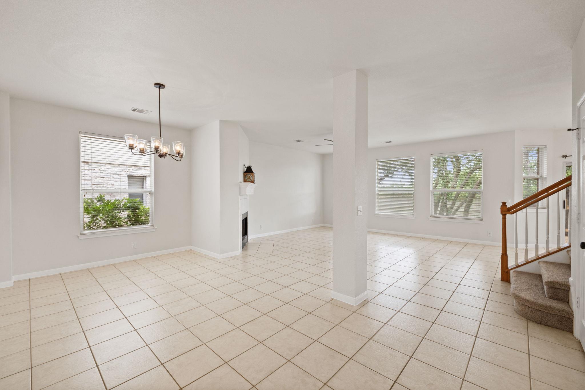 2732 Cascade Falls Dr Dr Austin, TX 78738