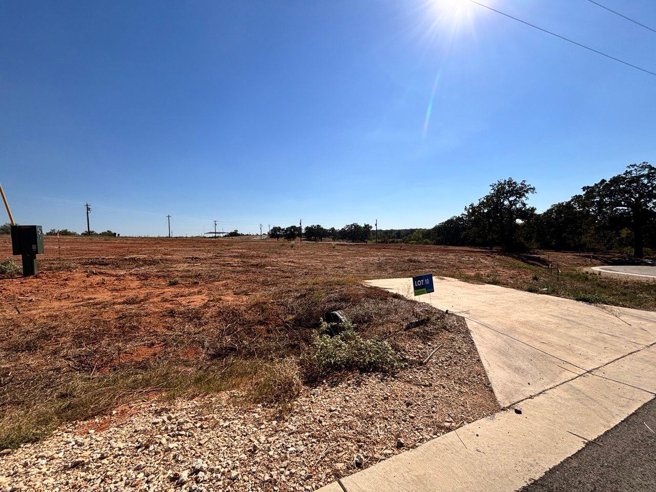 208 Acadia Bnd Elgin, TX 78621