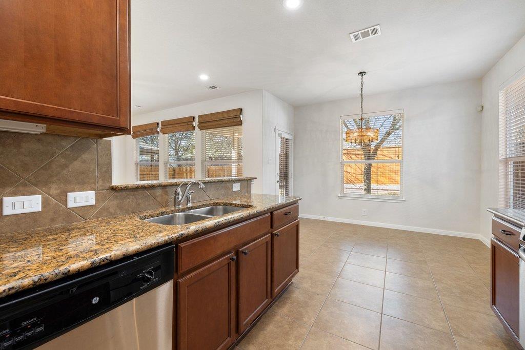 9412 Beechnut Dr Austin, TX 78748