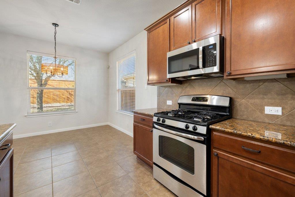 9412 Beechnut Dr Austin, TX 78748