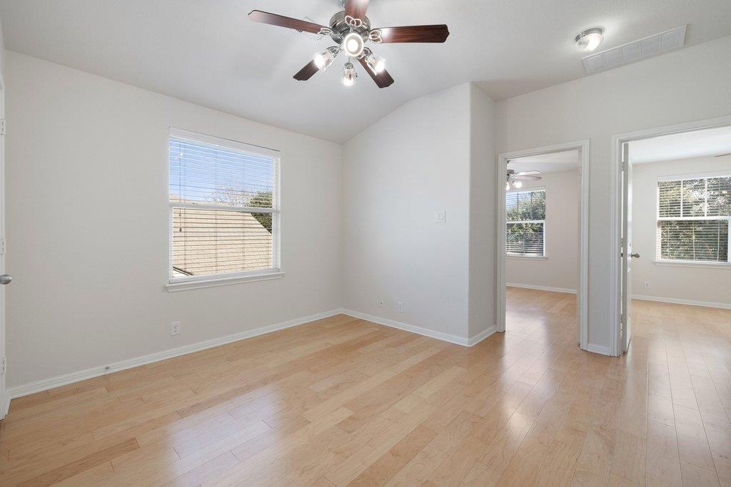 9412 Beechnut Dr Austin, TX 78748