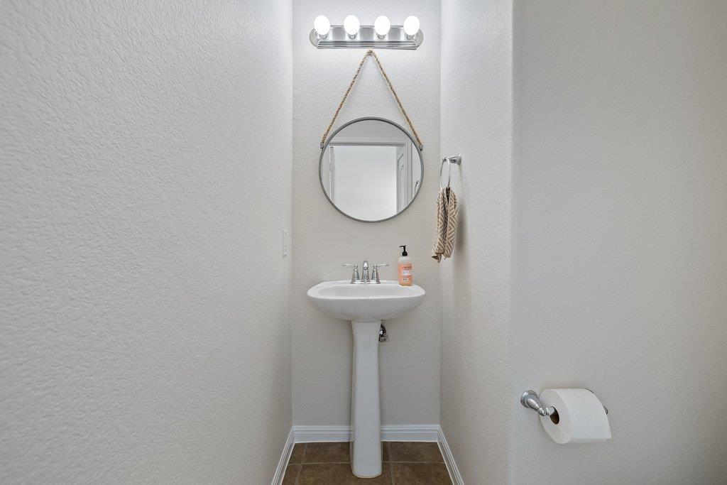 9412 Beechnut Dr Austin, TX 78748