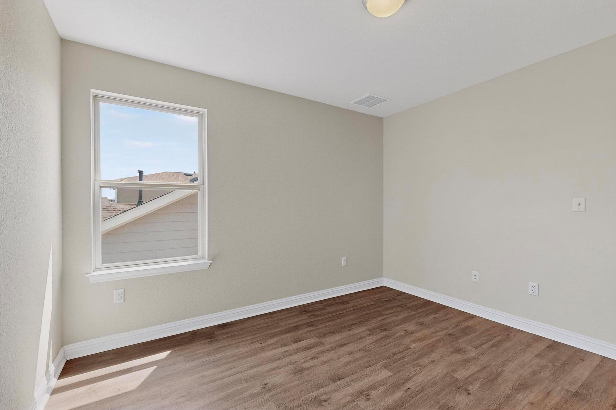 8302 Cottage Rose Dr Austin, TX 78744