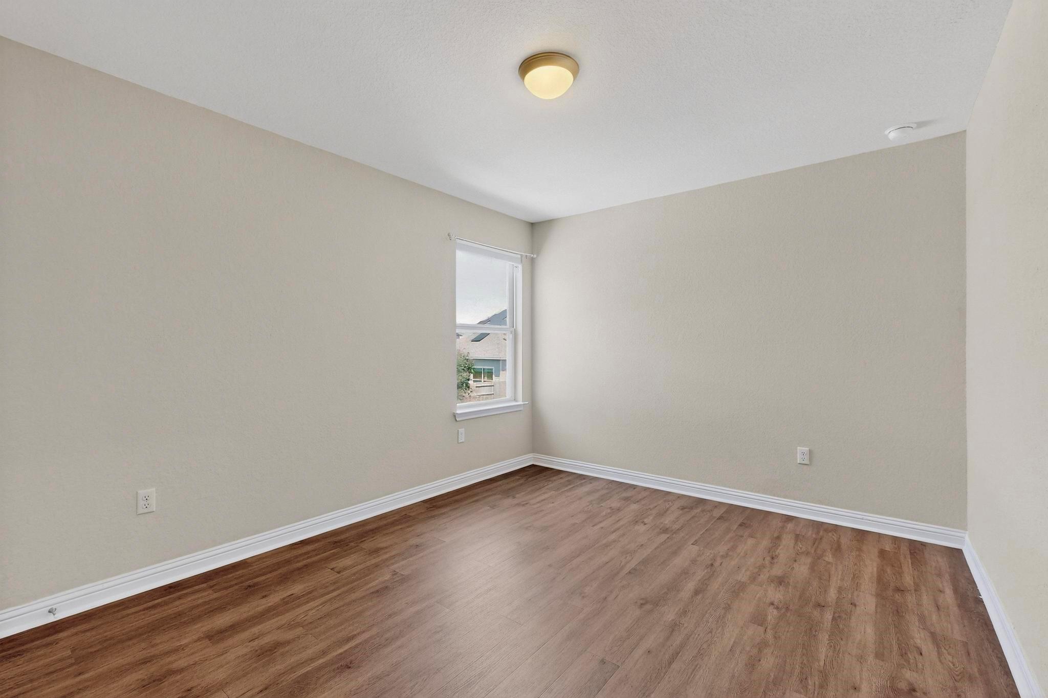 8302 Cottage Rose Dr Austin, TX 78744