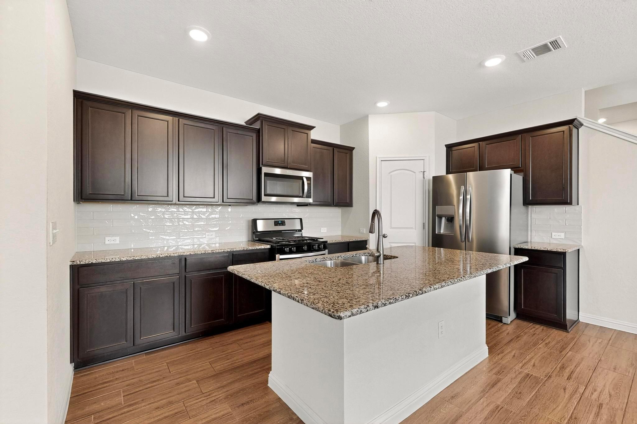 8302 Cottage Rose Dr Austin, TX 78744