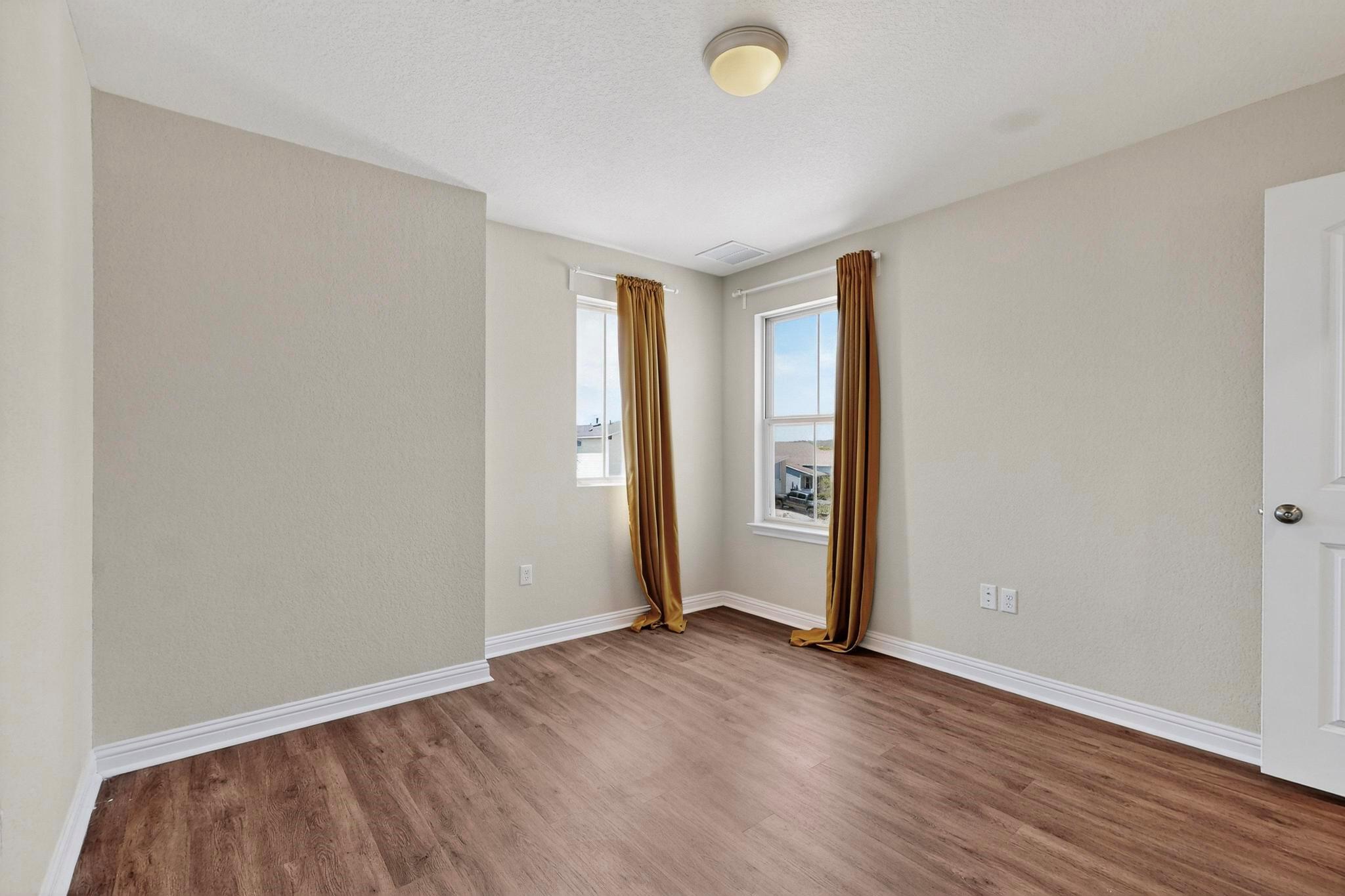 8302 Cottage Rose Dr Austin, TX 78744