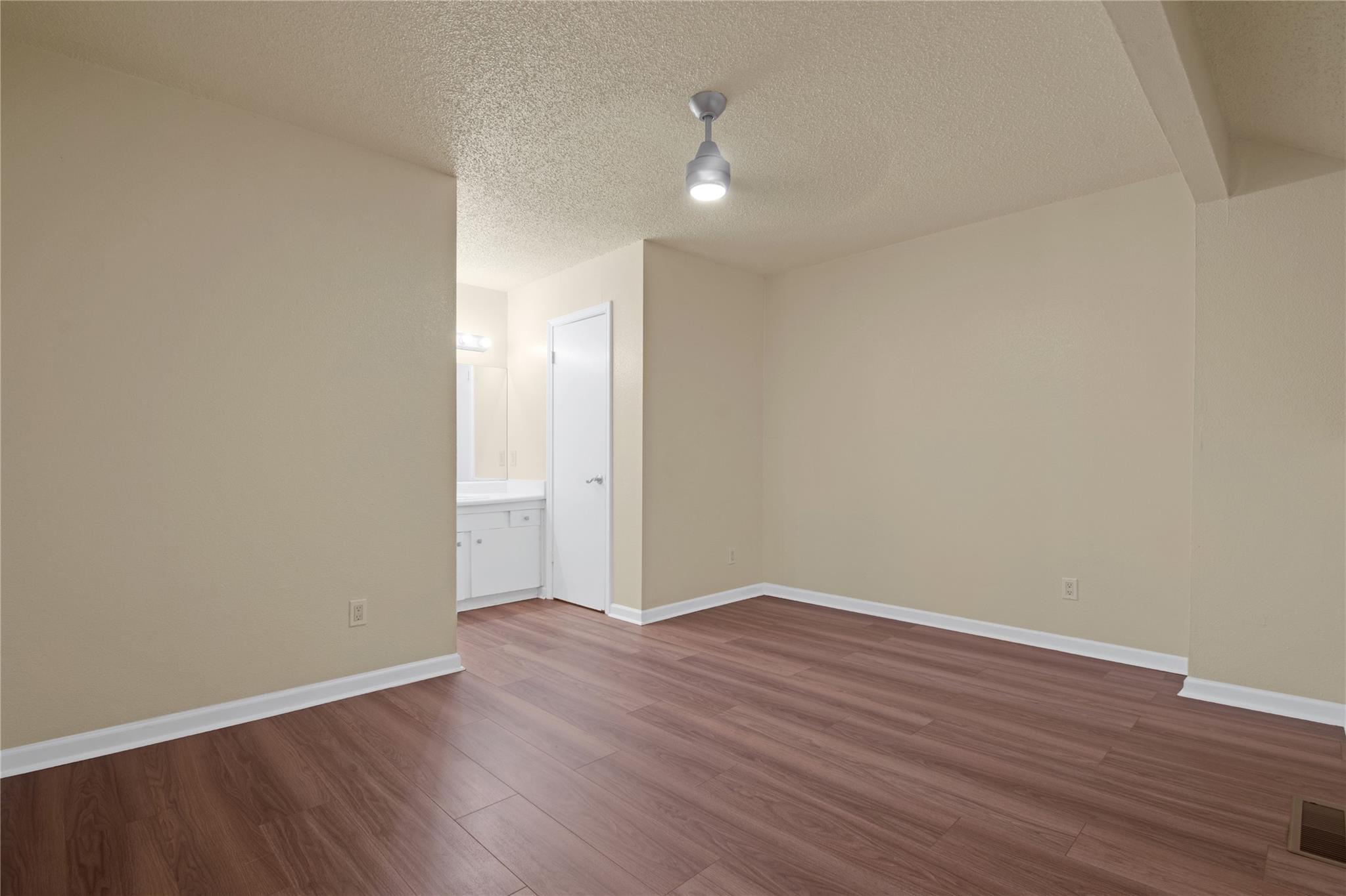 3454 Willowrun Dr Austin, TX 78704