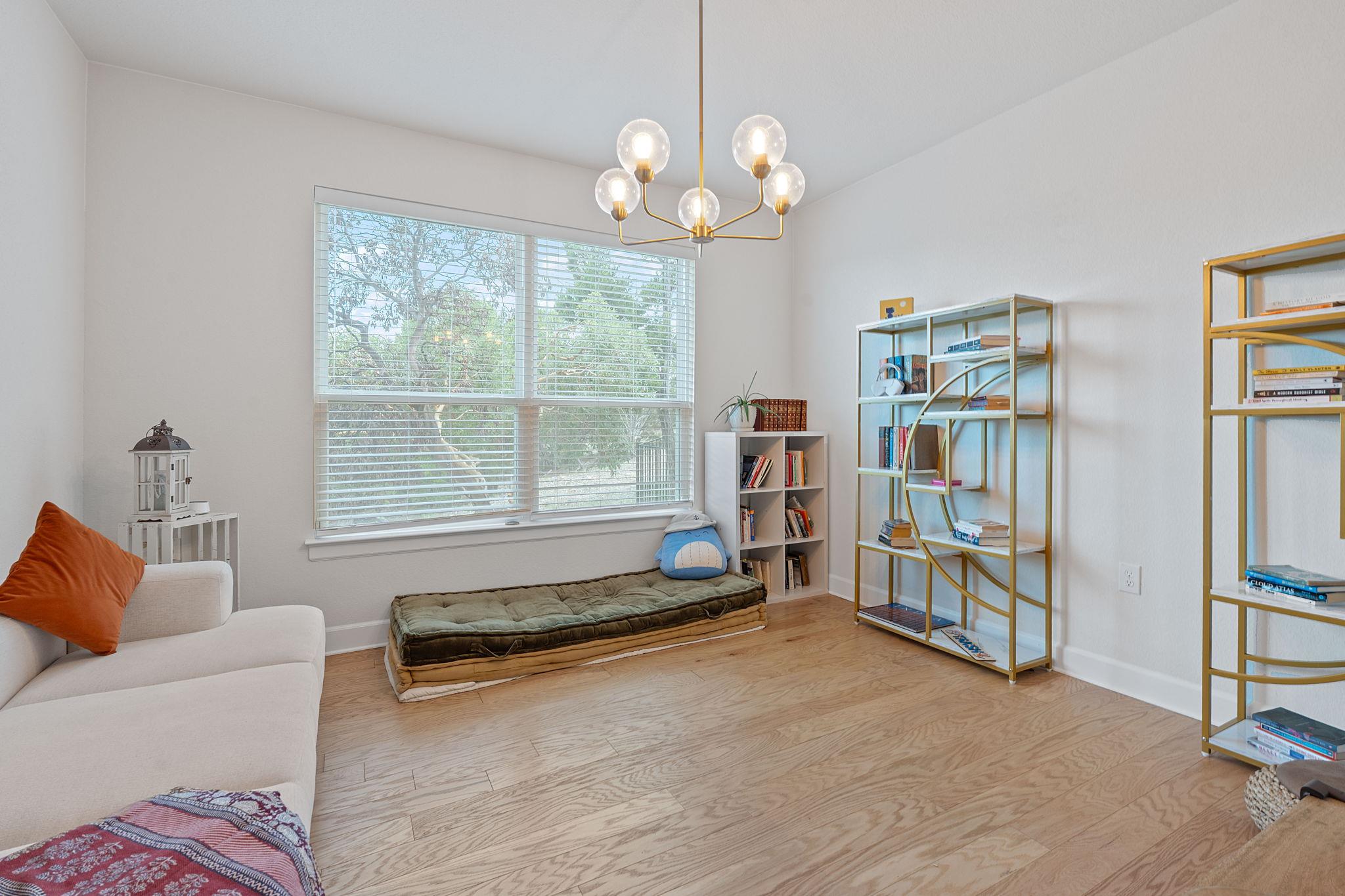 104 Majestic Arroyo Way Lakeway, TX 78738