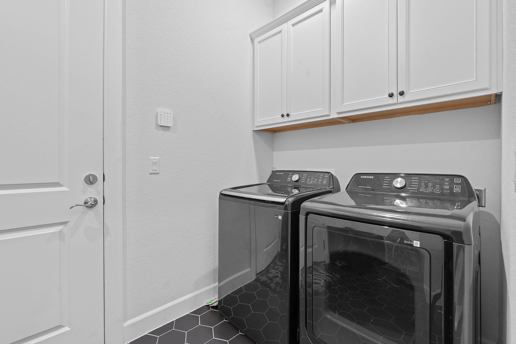 104 Majestic Arroyo Way Lakeway, TX 78738