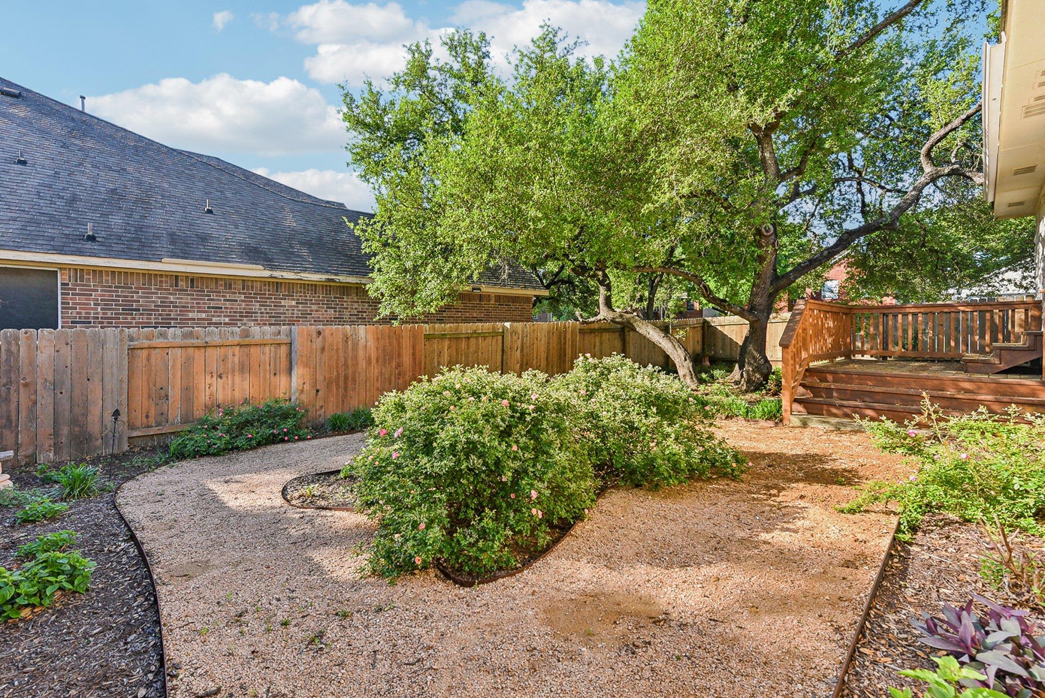 8909 Lomita Verde Ct Austin, TX 78749