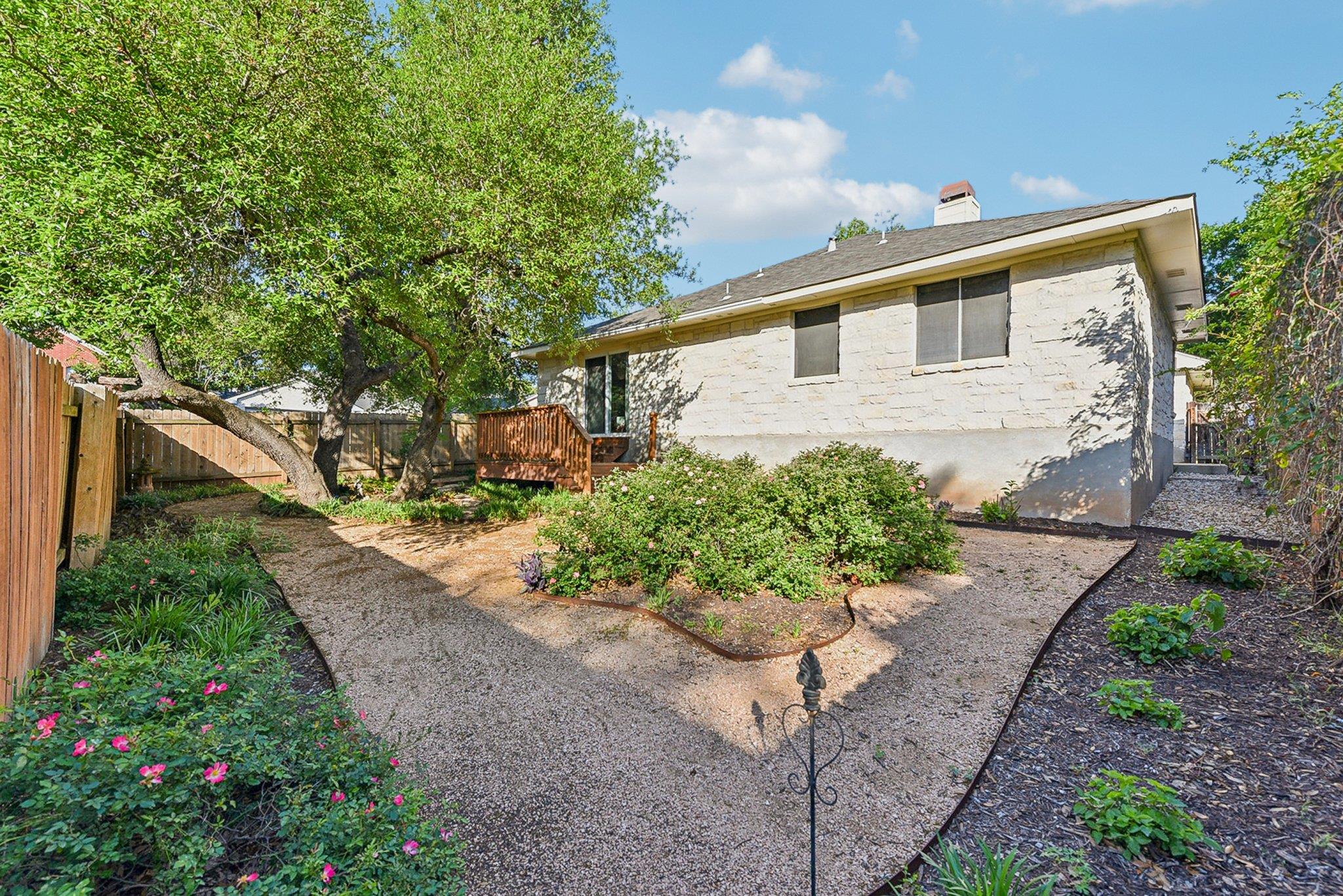 8909 Lomita Verde Ct Austin, TX 78749