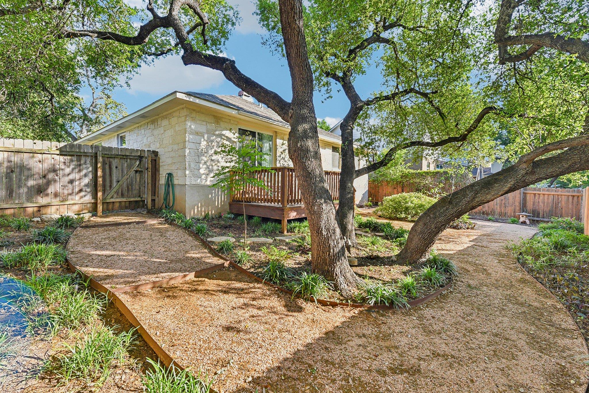 8909 Lomita Verde Ct Austin, TX 78749