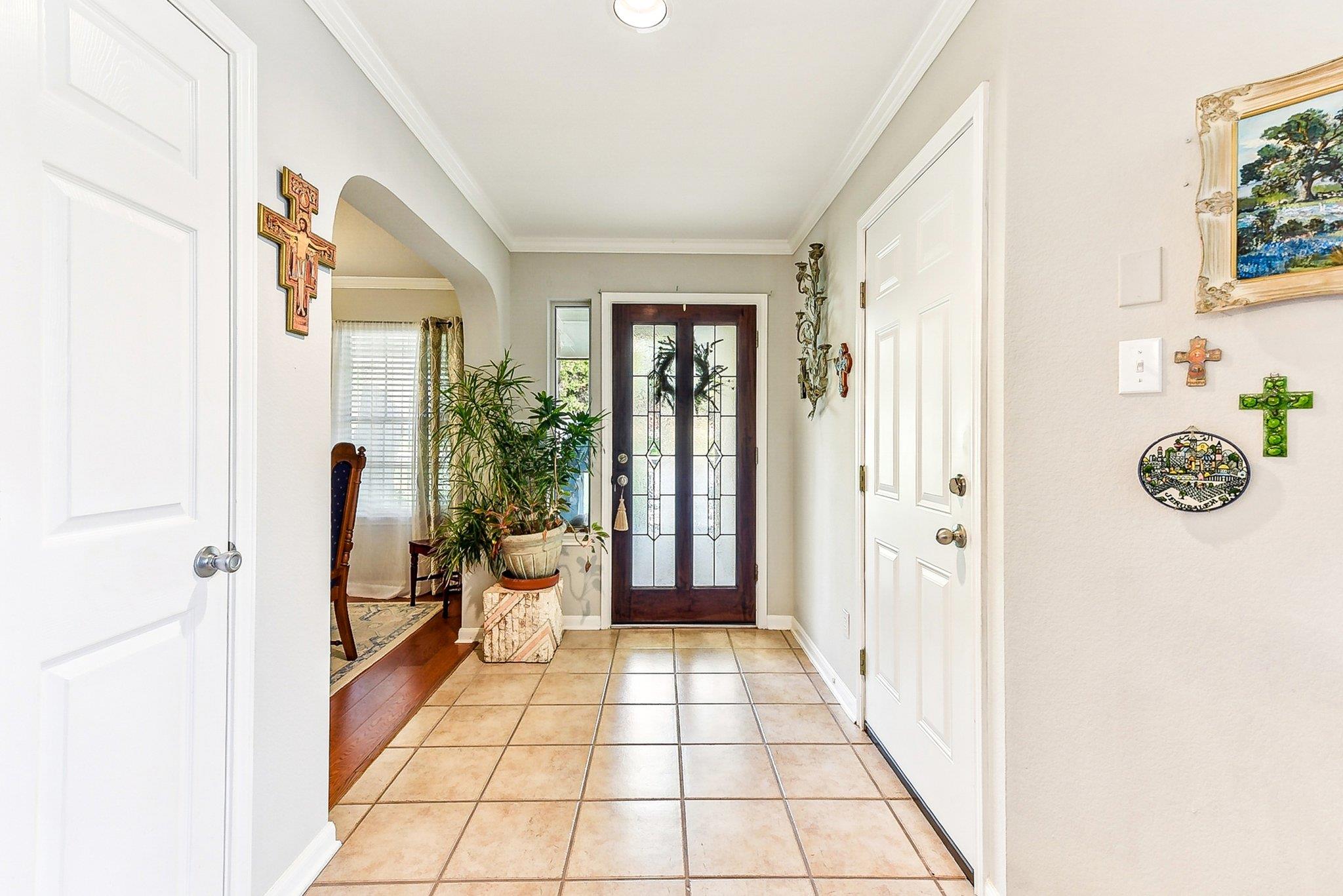 8909 Lomita Verde Ct Austin, TX 78749