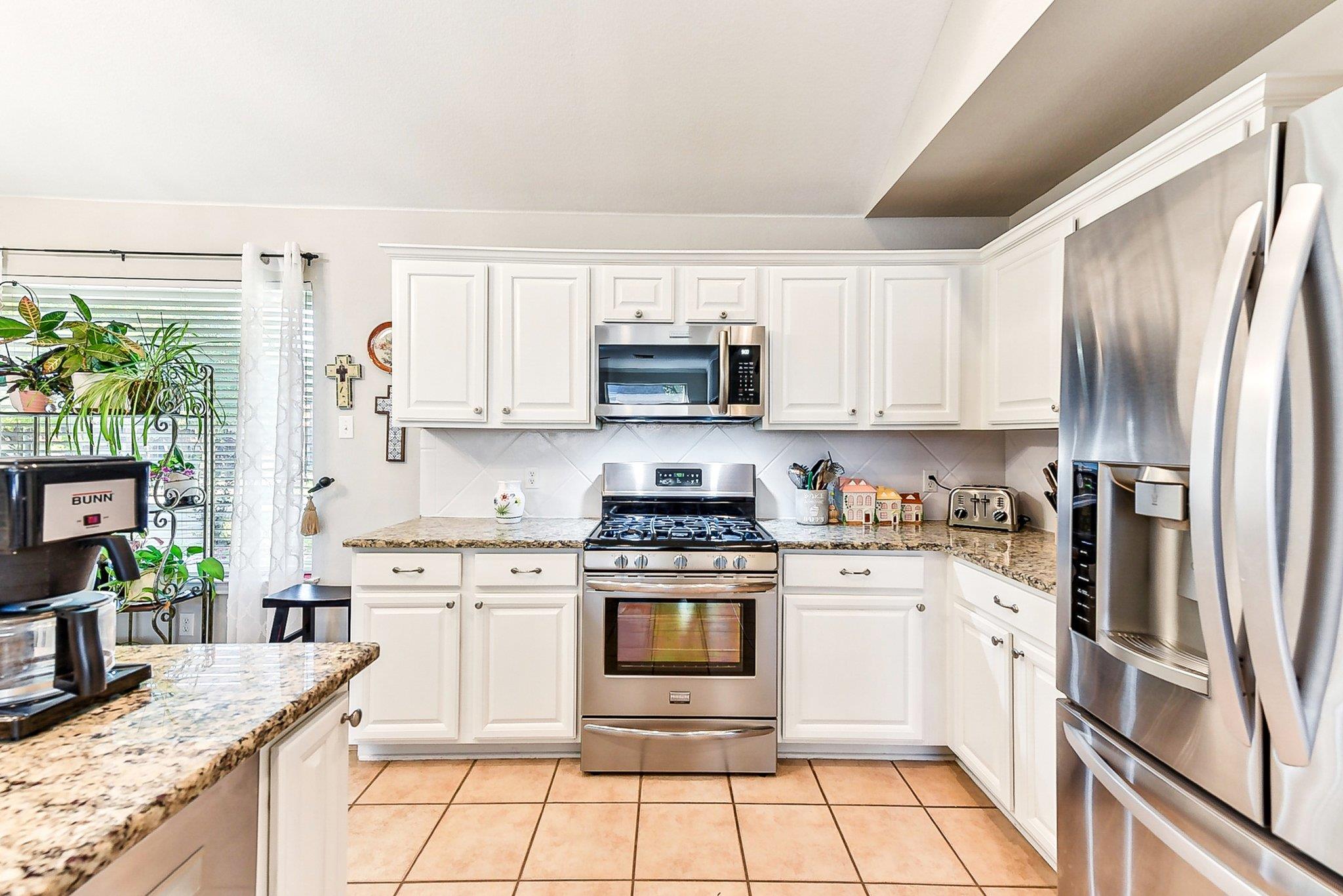 8909 Lomita Verde Ct Austin, TX 78749