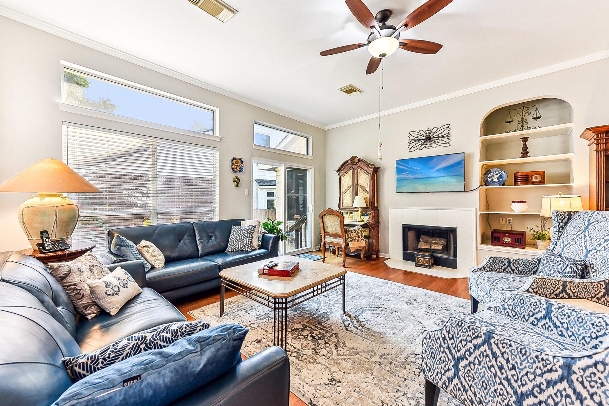 8909 Lomita Verde Ct Austin, TX 78749