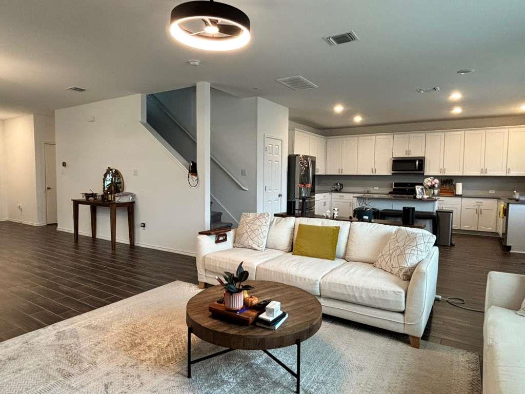 1512 Hope Ranch Rd Leander, TX 78641