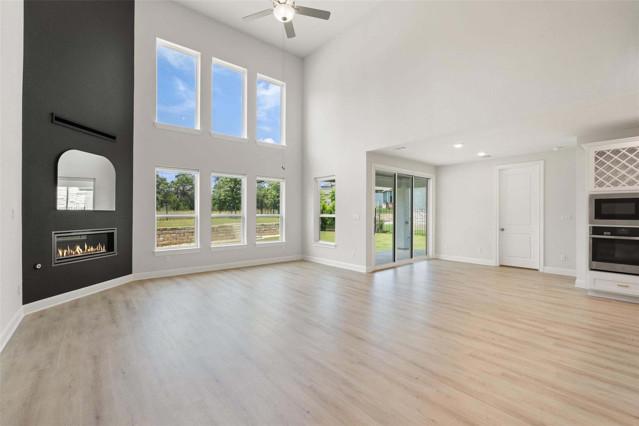 159 Fireside Rd #A Austin, TX 78737