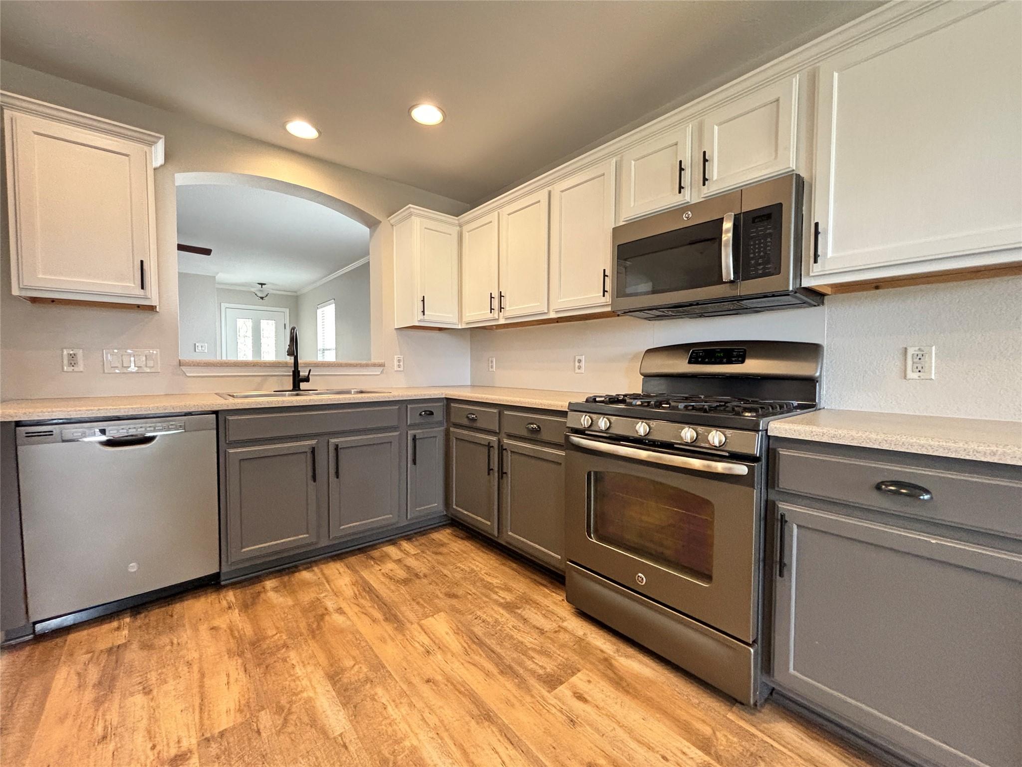 1702 McDowell Bnd Leander, TX 78641