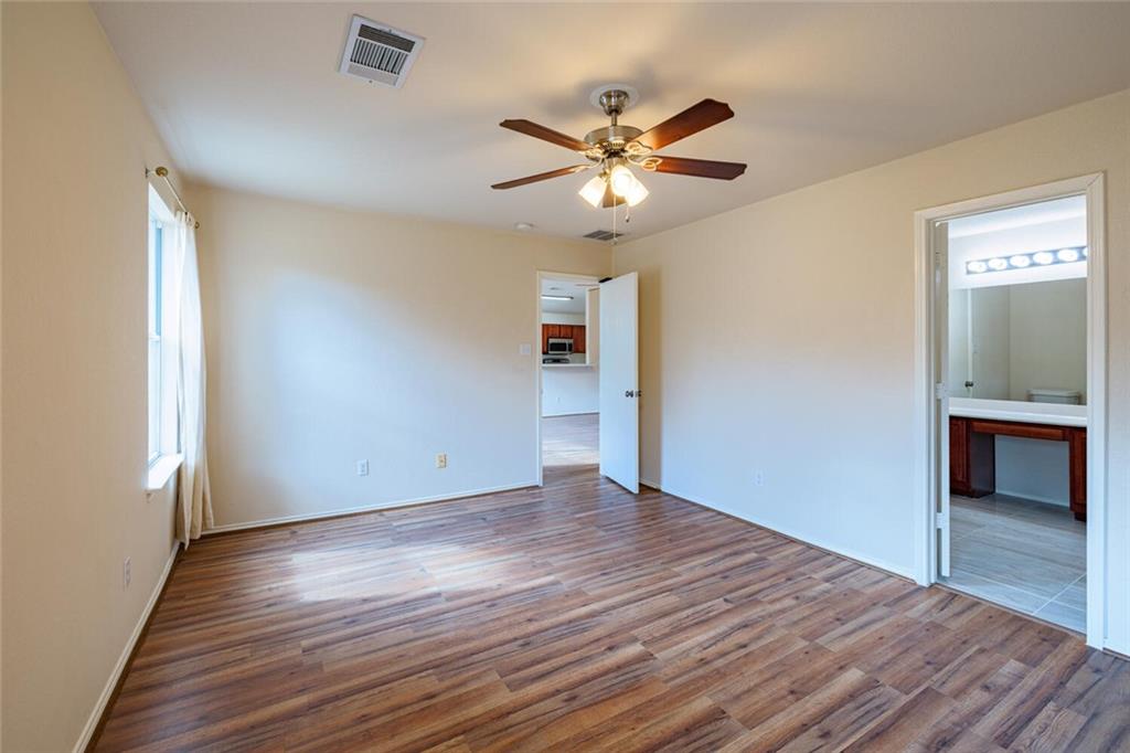 103 Oriole Cv Cedar Creek, TX 78612