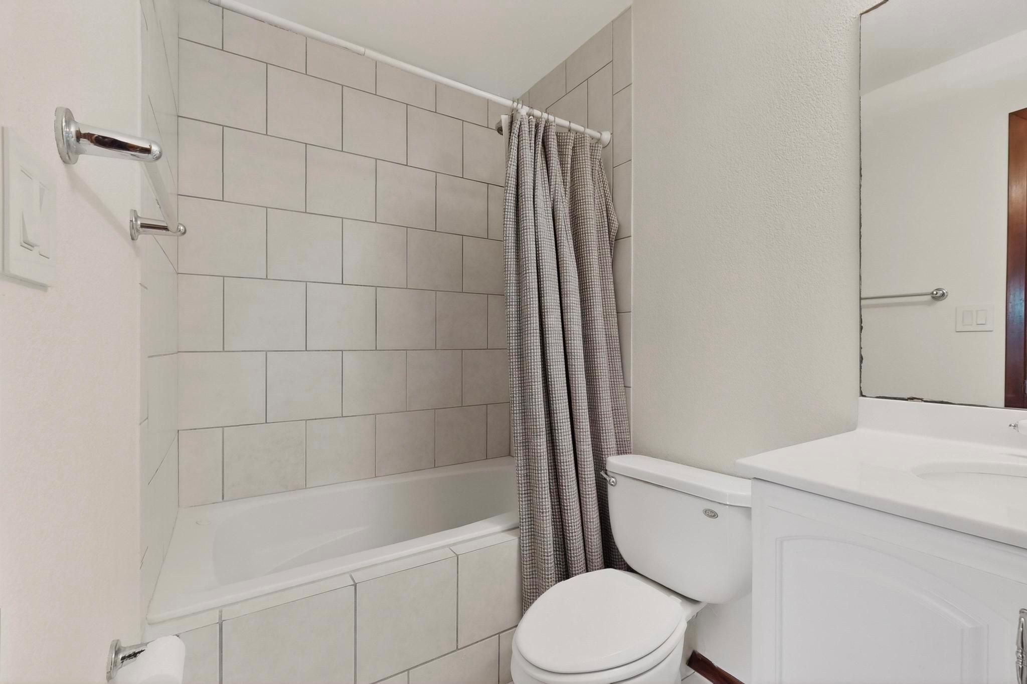 300 Hickok Ct Austin, TX 78753