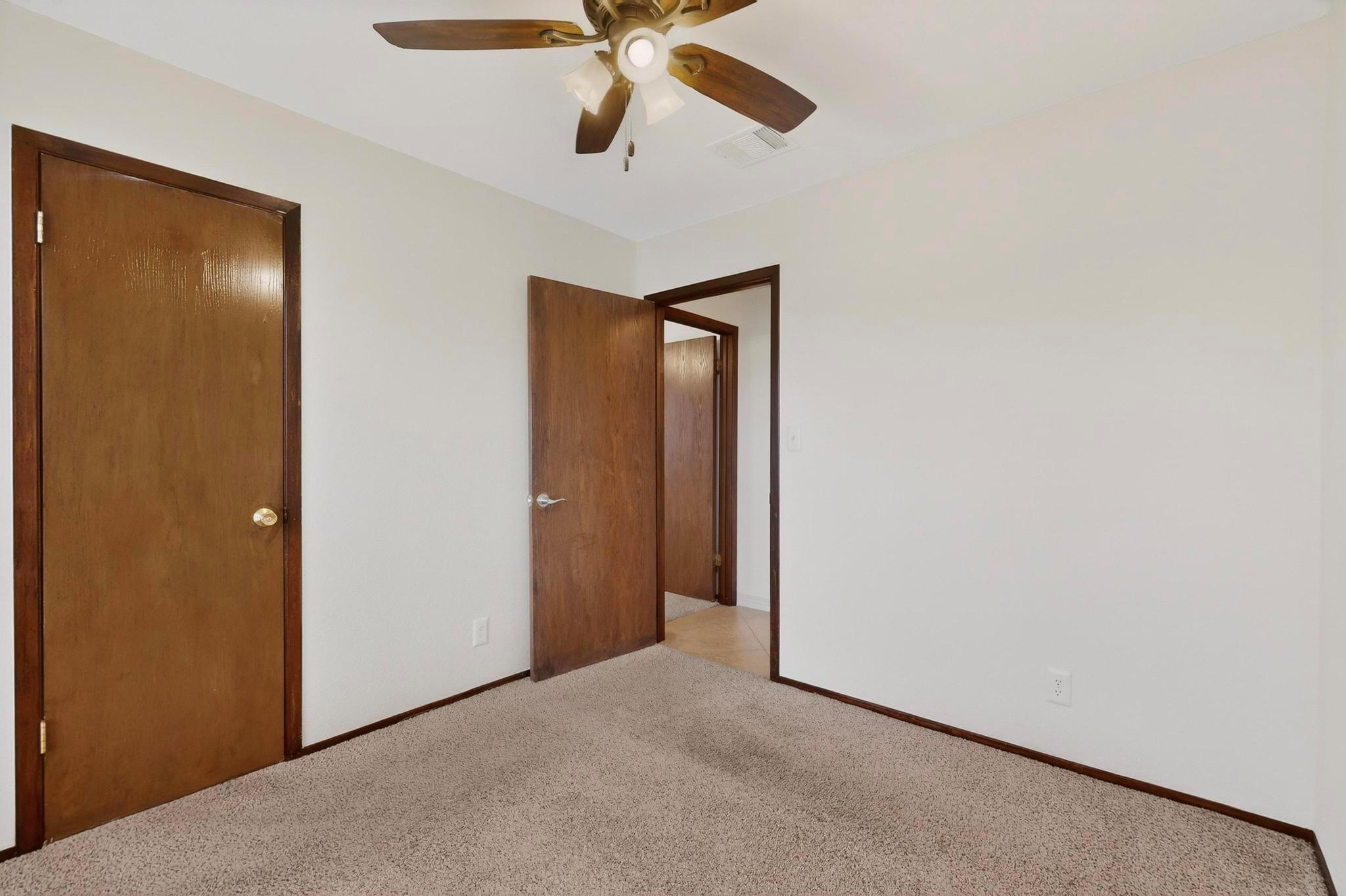 300 Hickok Ct Austin, TX 78753