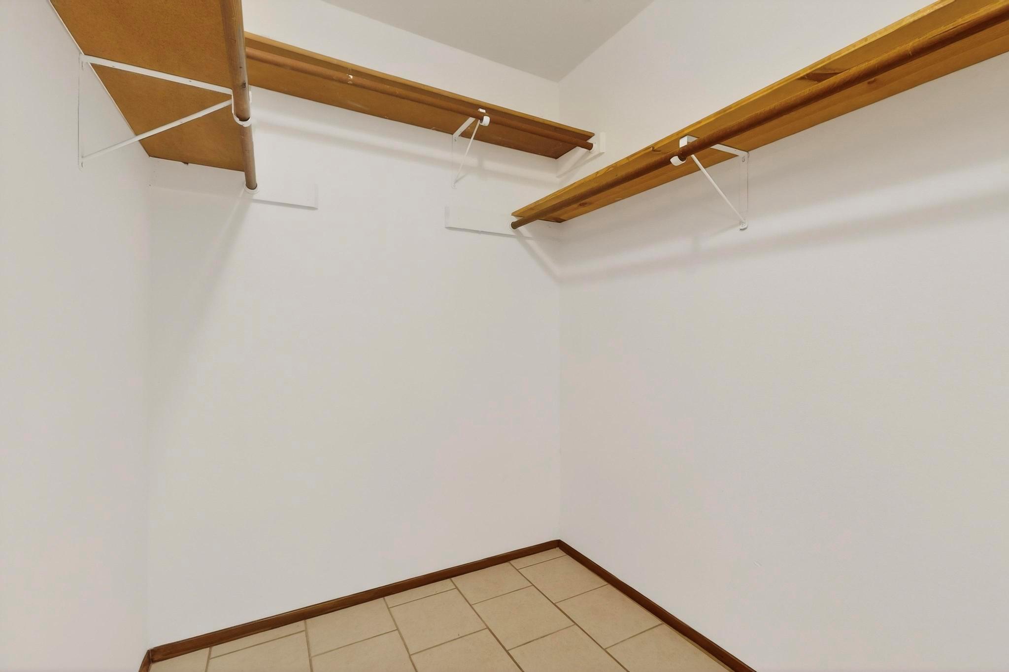 300 Hickok Ct Austin, TX 78753