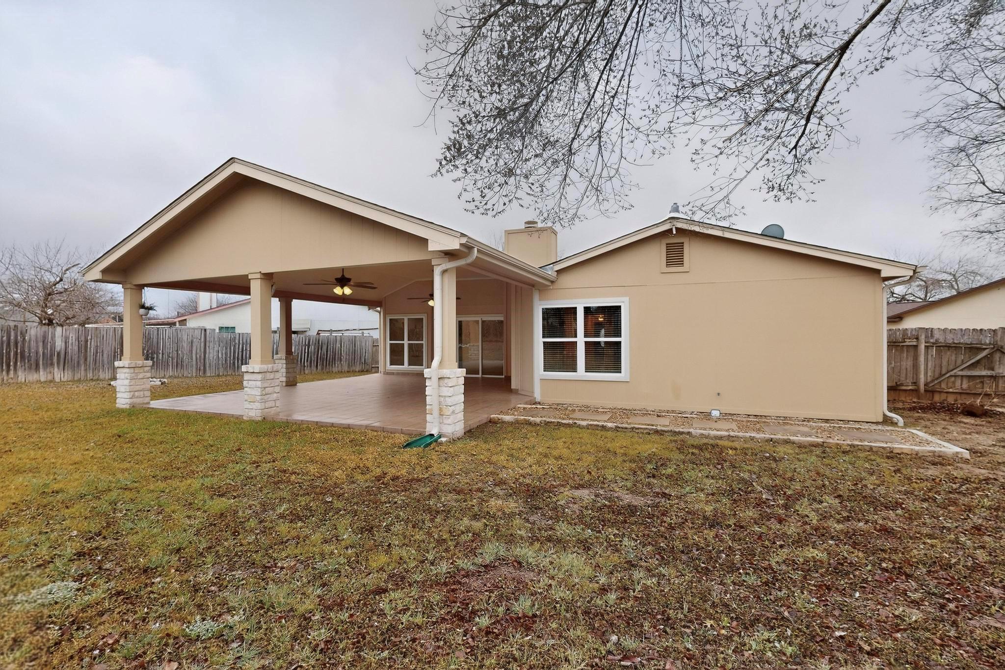 300 Hickok Ct Austin, TX 78753