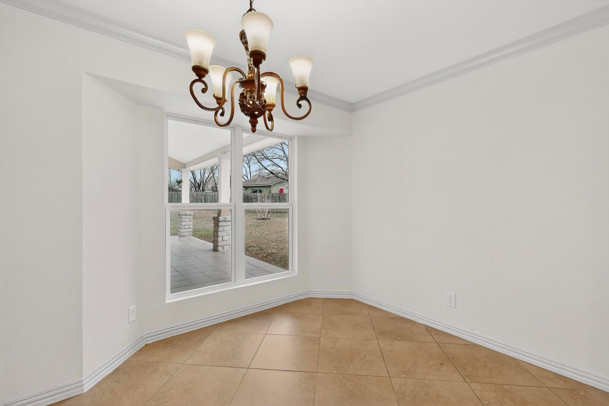 300 Hickok Ct Austin, TX 78753