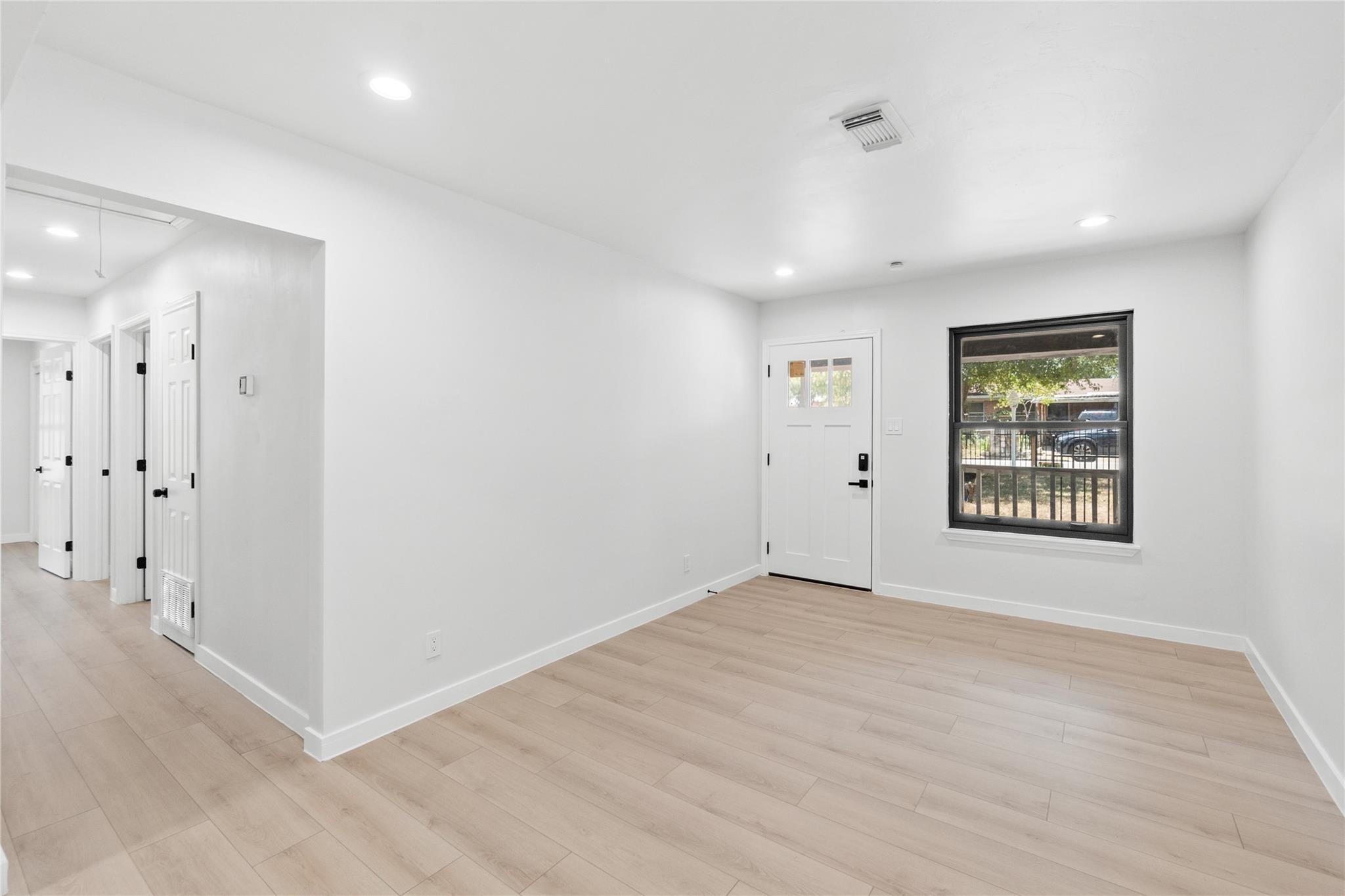 106 E lola Dr Austin, TX 78753