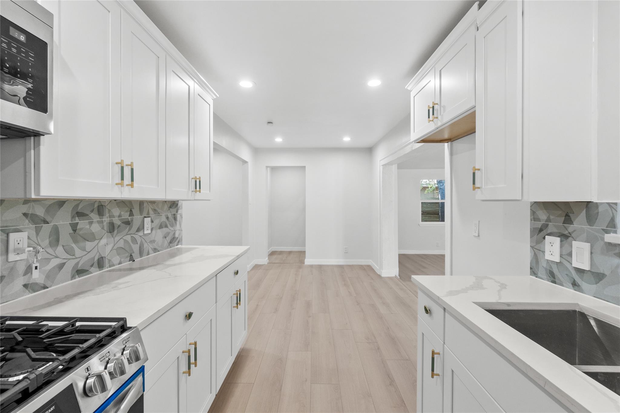 106 E lola Dr Austin, TX 78753