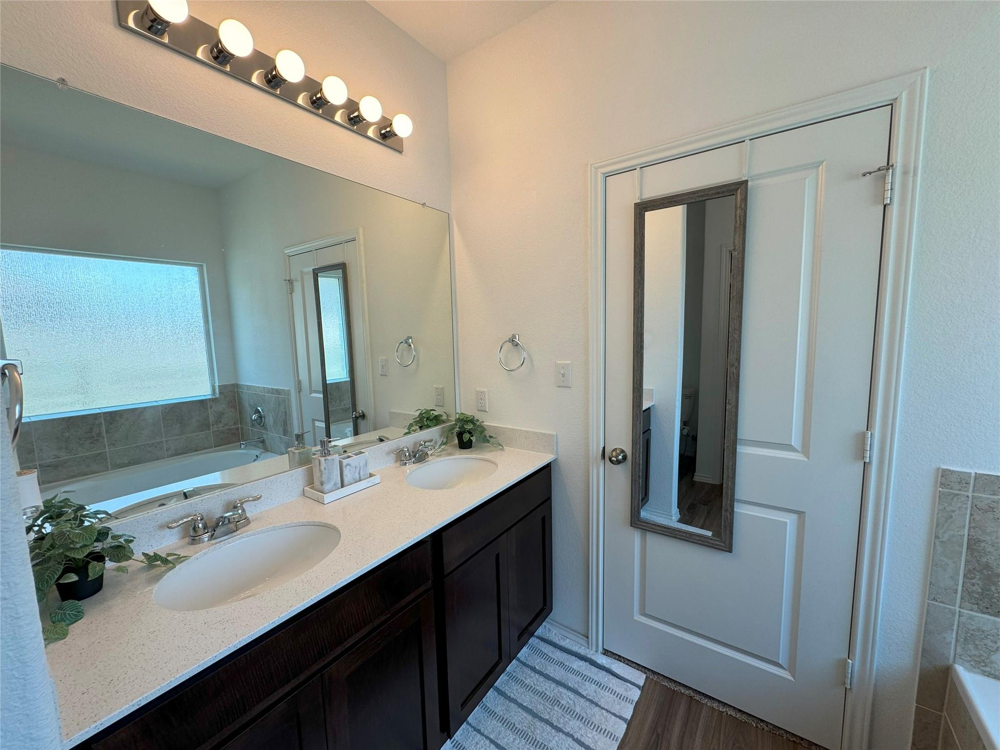 118 Coyote Mountain Cv Georgetown, TX 78628