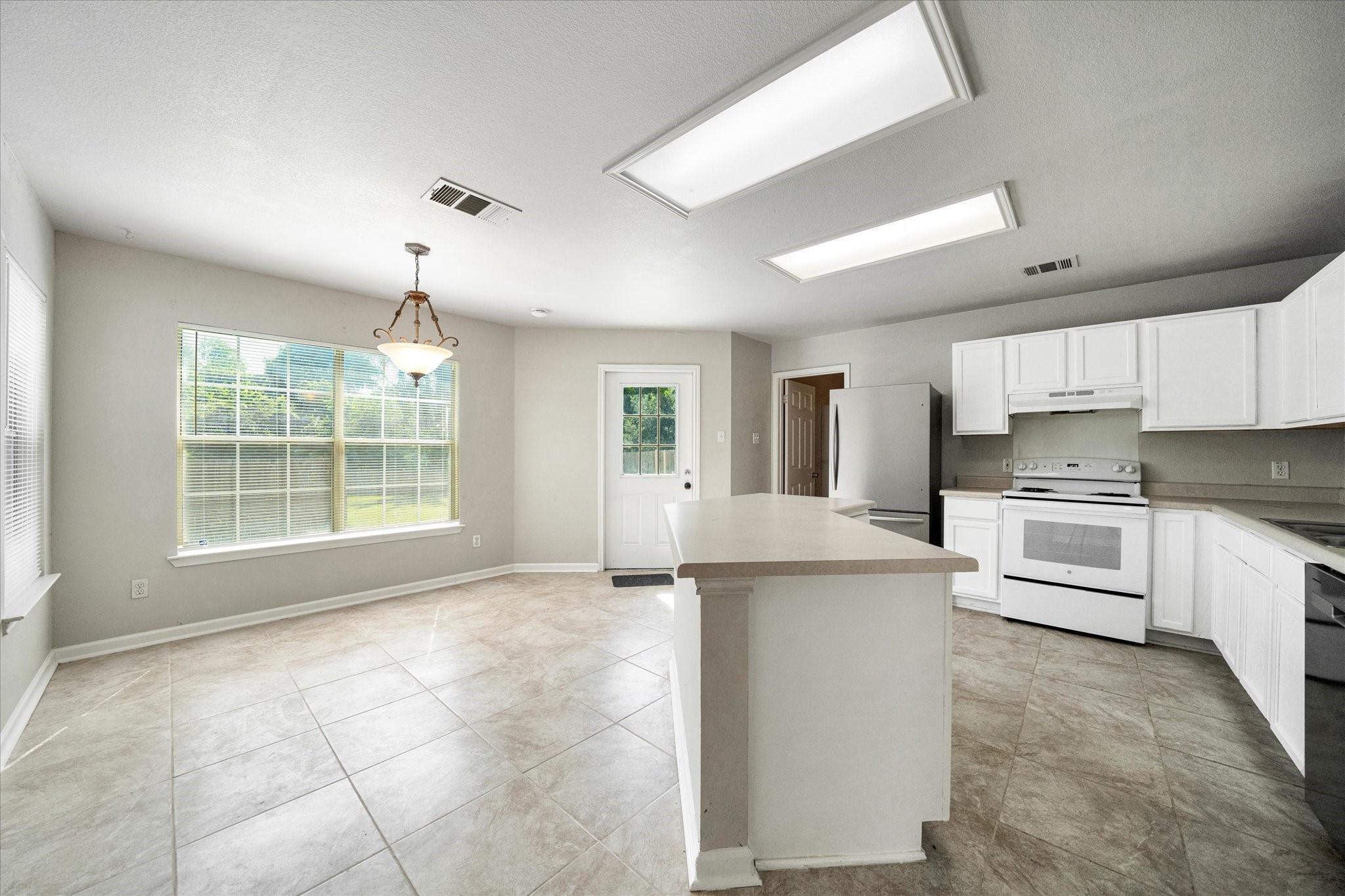 1701 Balsam Way Round Rock, TX 78665