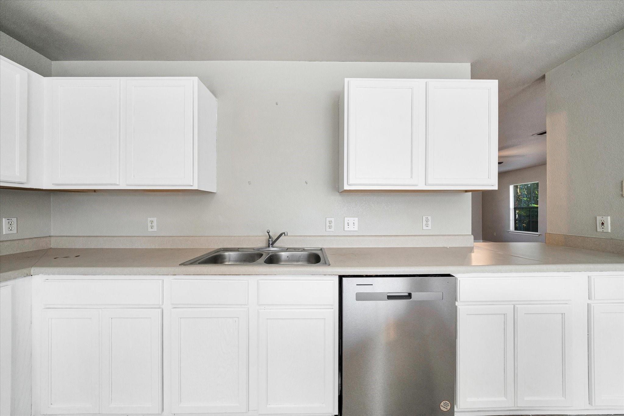 1701 Balsam Way Round Rock, TX 78665