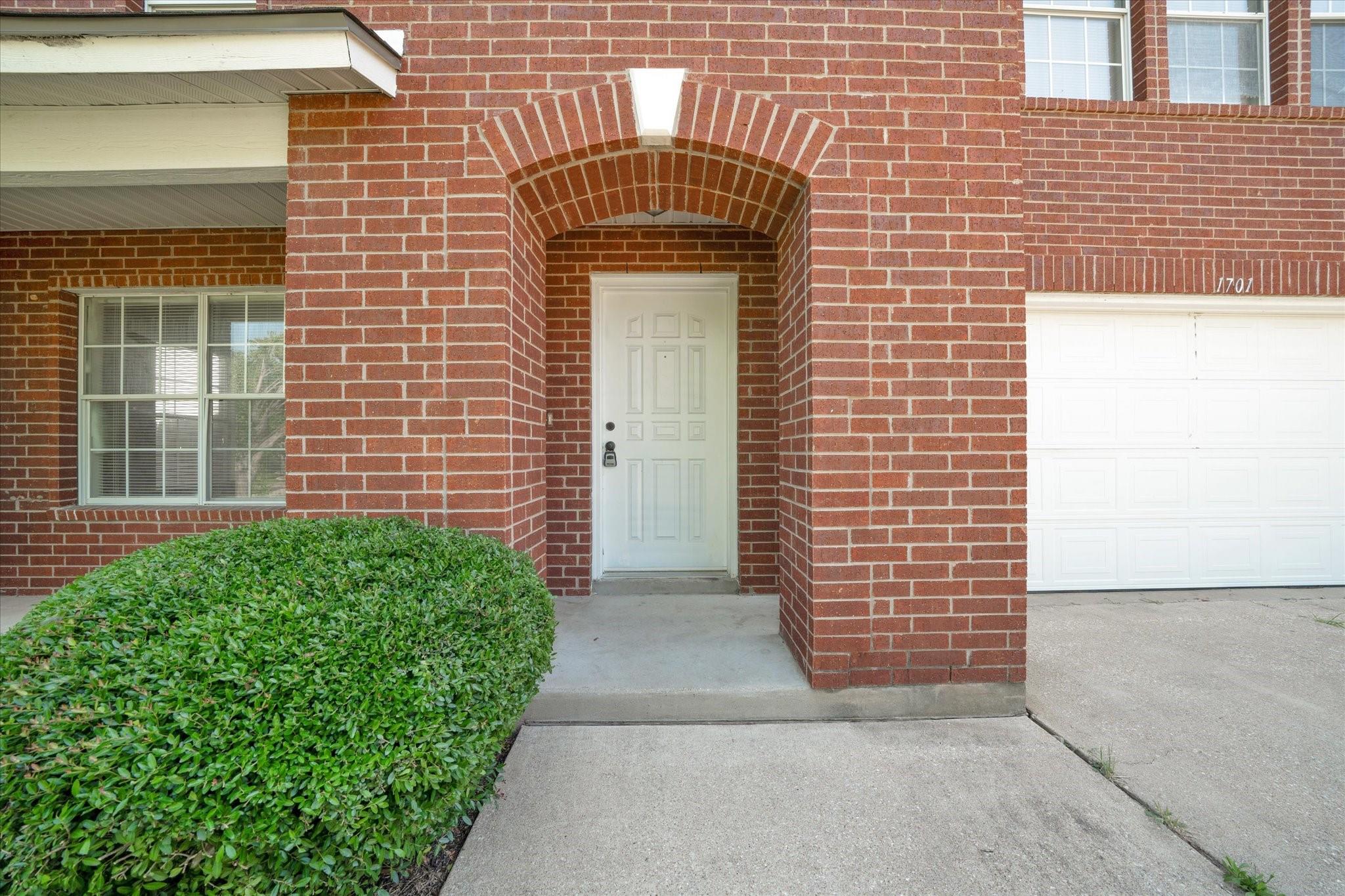 1701 Balsam Way Round Rock, TX 78665