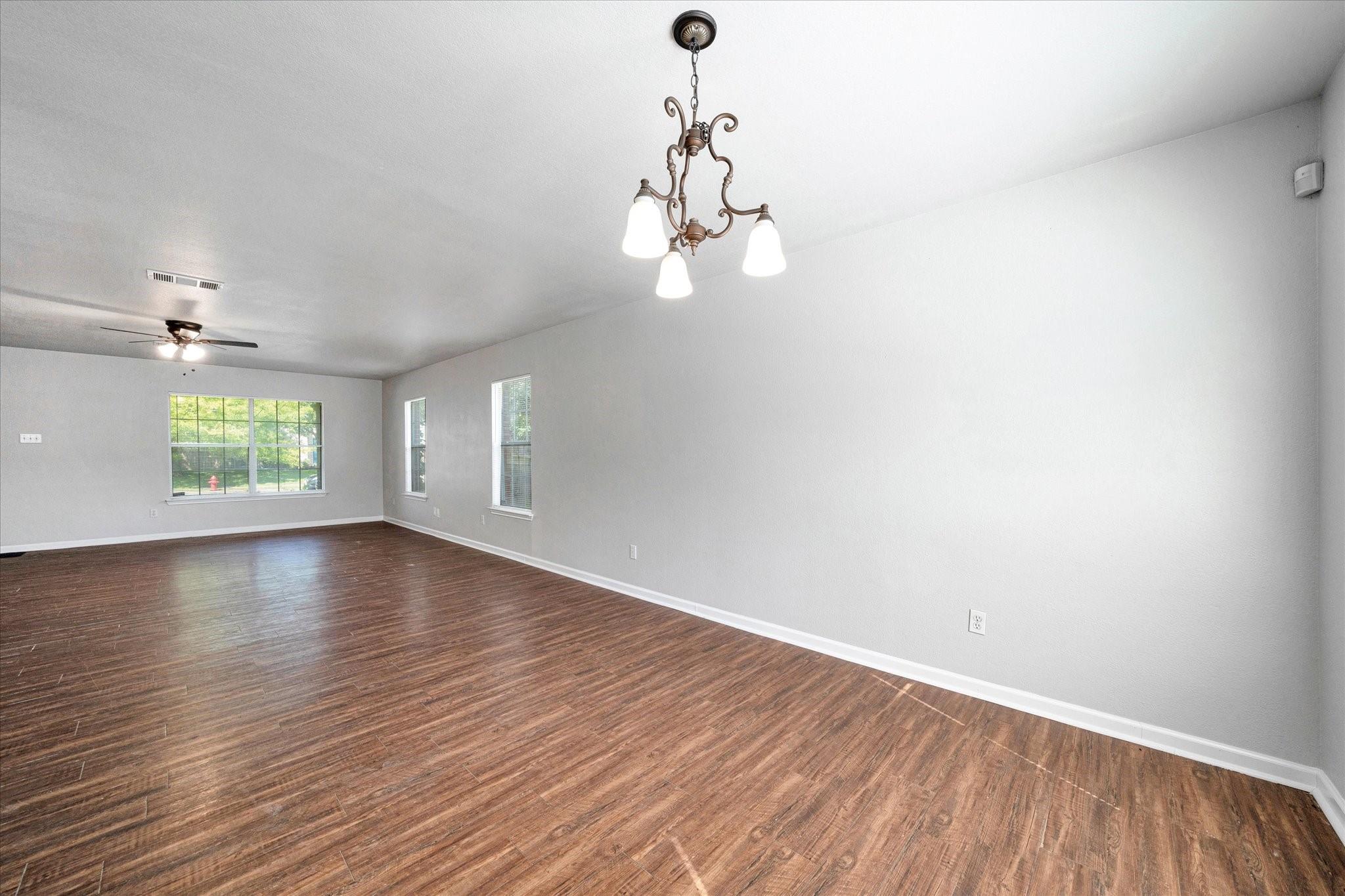 1701 Balsam Way Round Rock, TX 78665