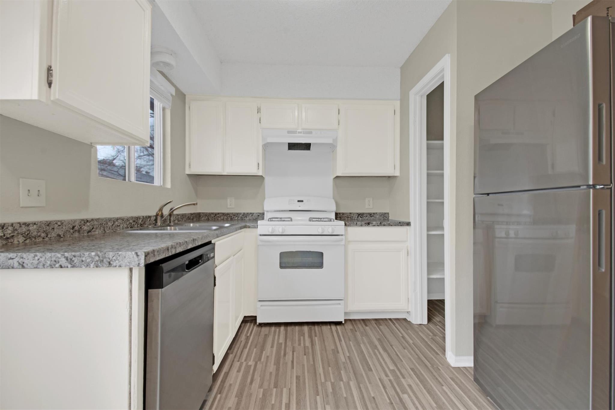 6305 Emerald Forest Dr Austin, TX 78745