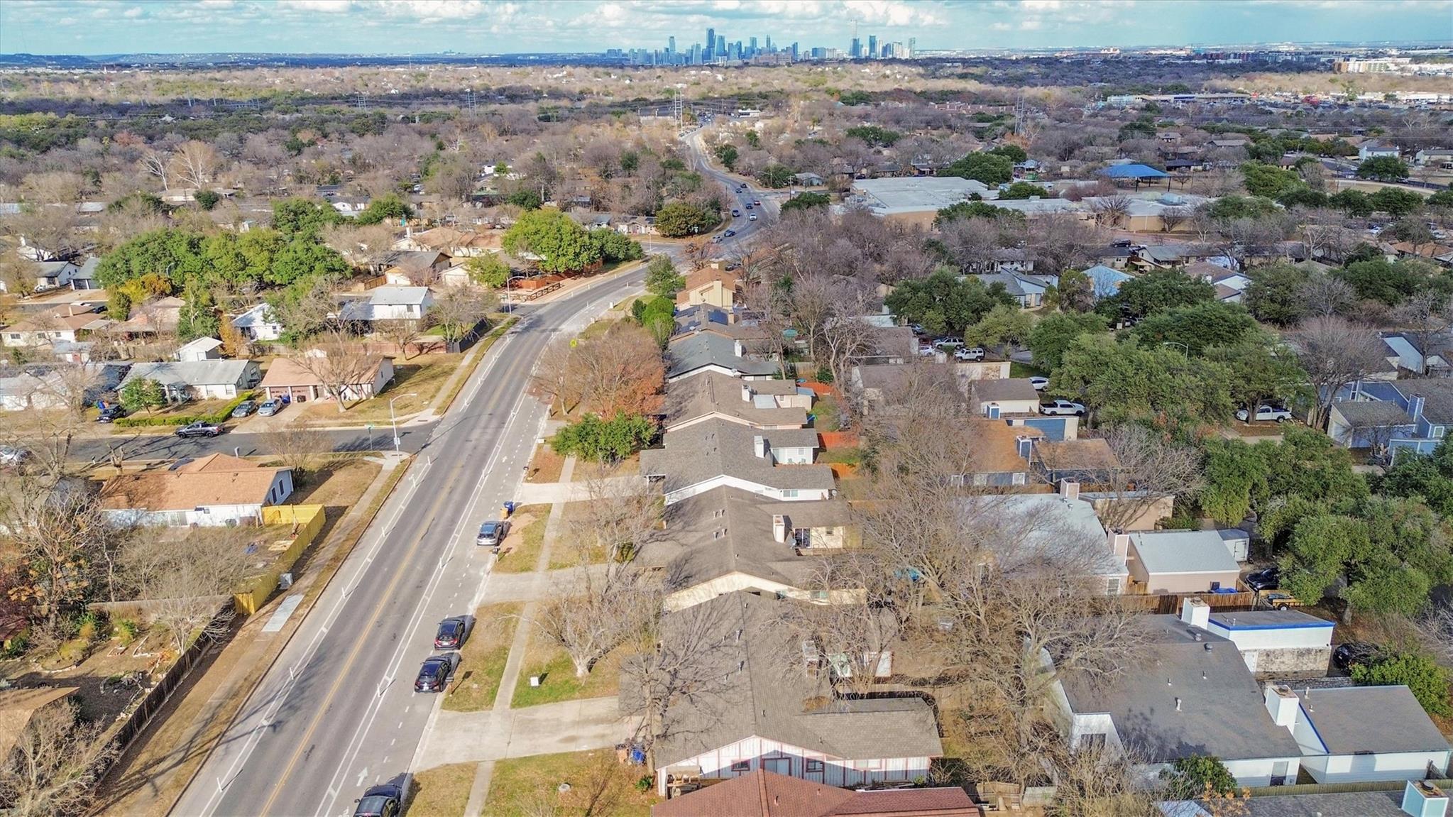 6305 Emerald Forest Dr Austin, TX 78745