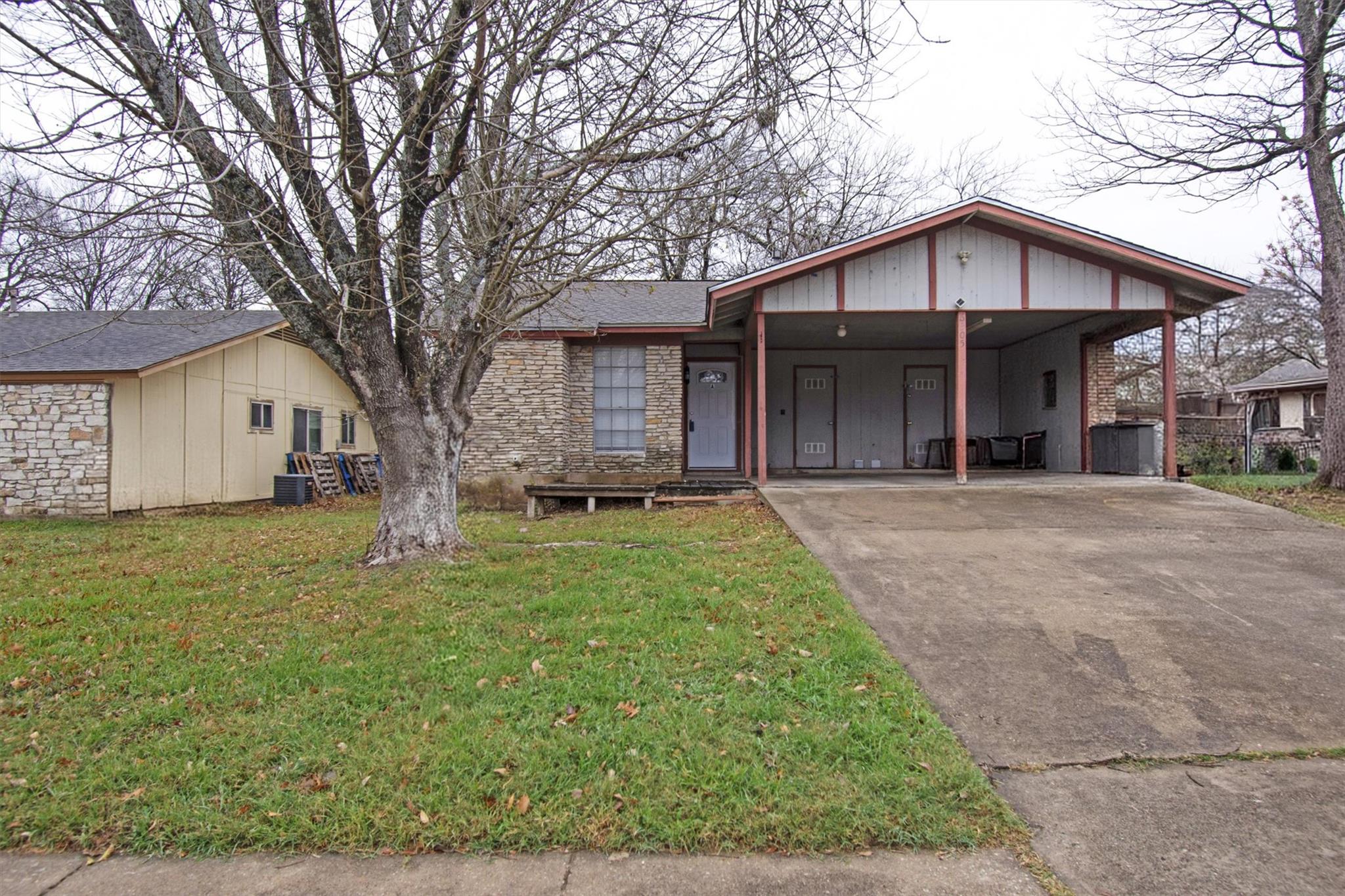 6305 Emerald Forest Dr Austin, TX 78745