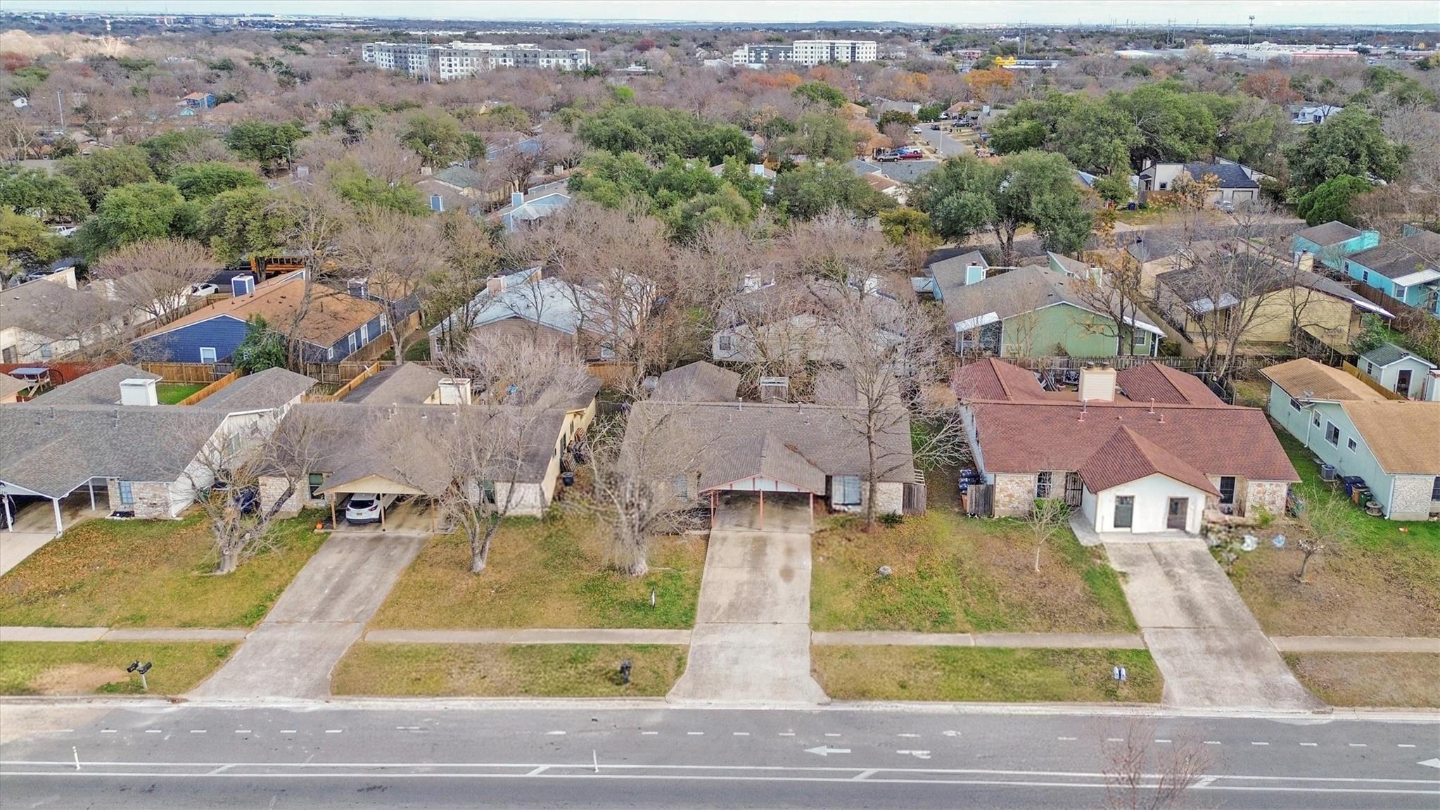 6305 Emerald Forest Dr Austin, TX 78745