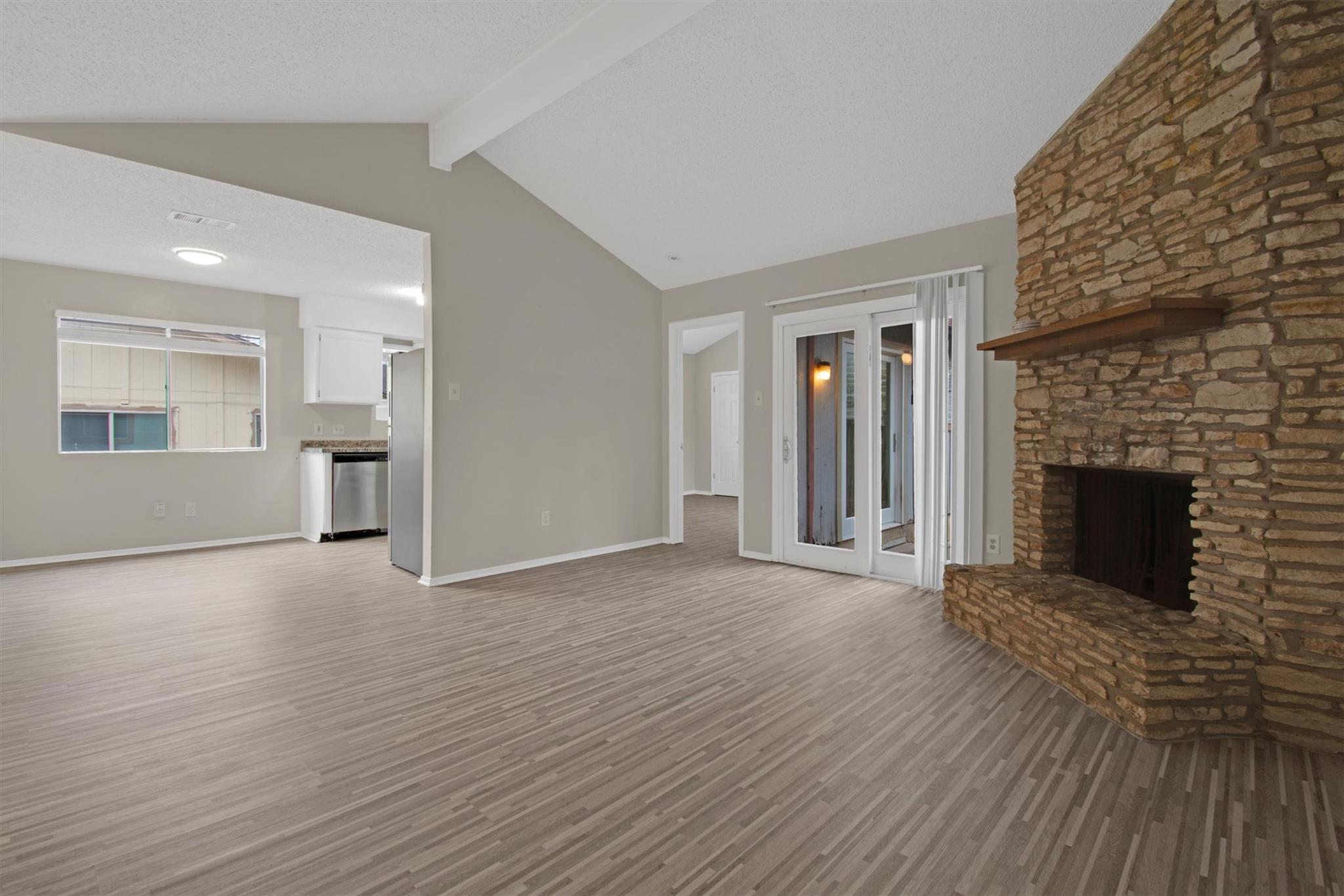 6305 Emerald Forest Dr Austin, TX 78745