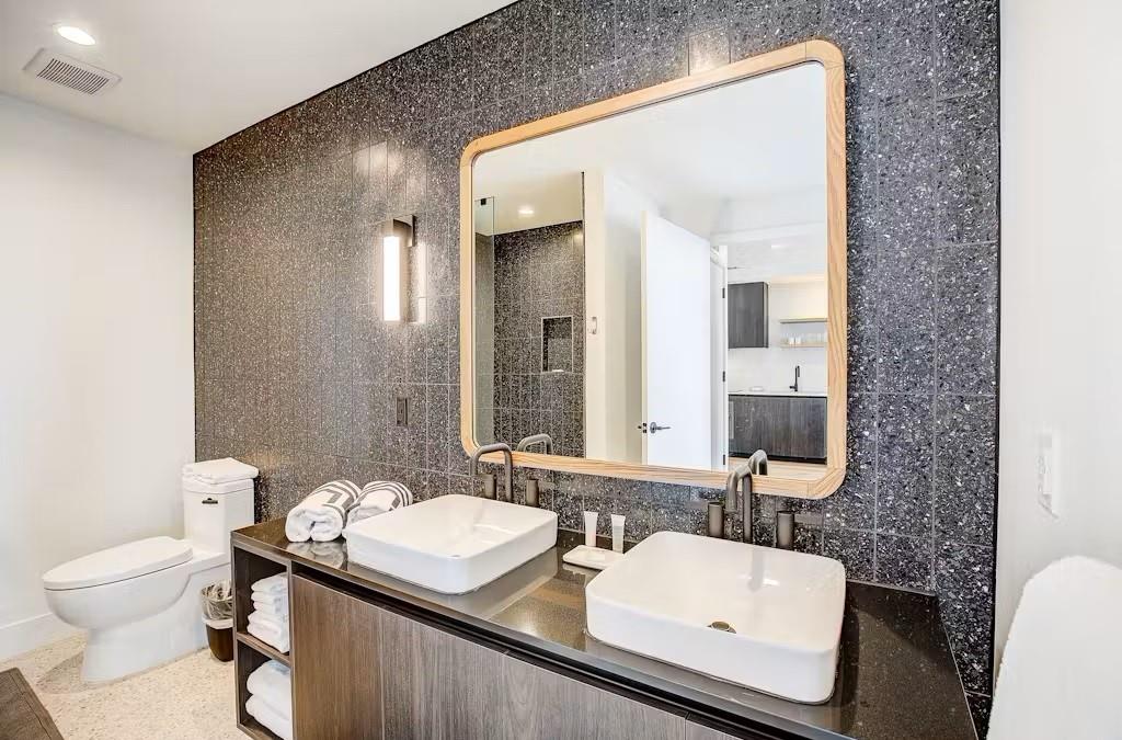 48 East Ave #2206 Austin, TX 78701