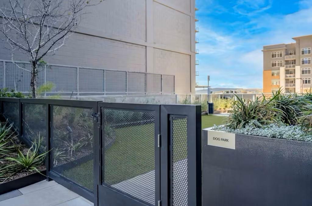 48 East Ave #2206 Austin, TX 78701