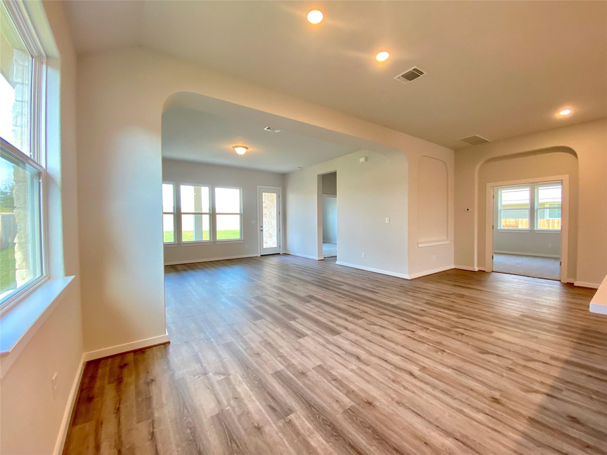 110 Joseph Hawkins Ln Bastrop, TX 78602