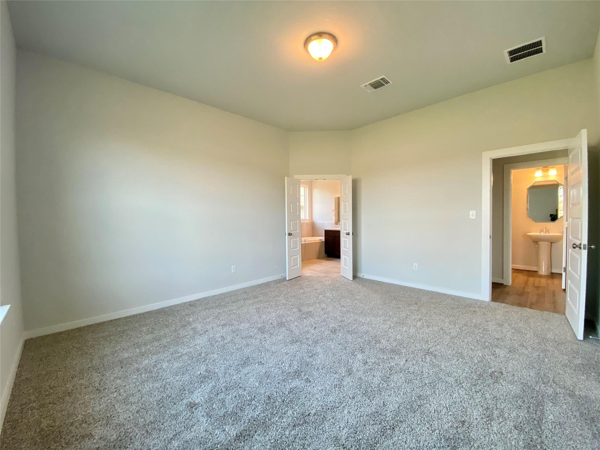 110 Joseph Hawkins Ln Bastrop, TX 78602