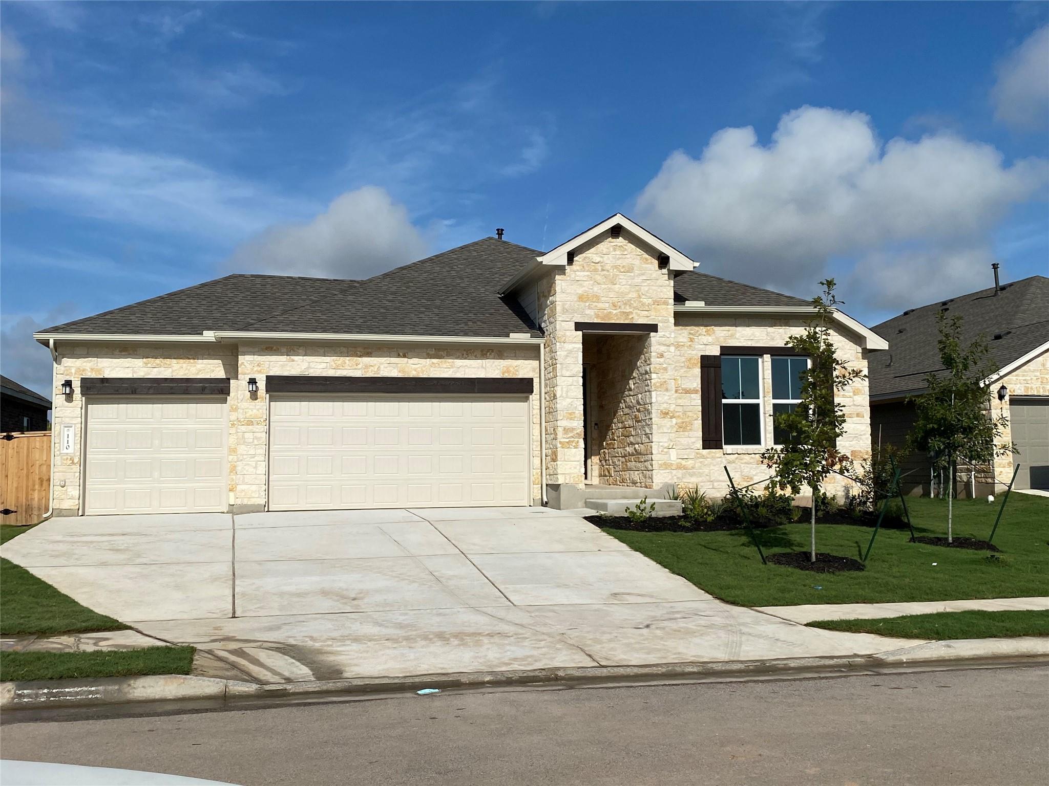 110 Joseph Hawkins Ln Bastrop, TX 78602