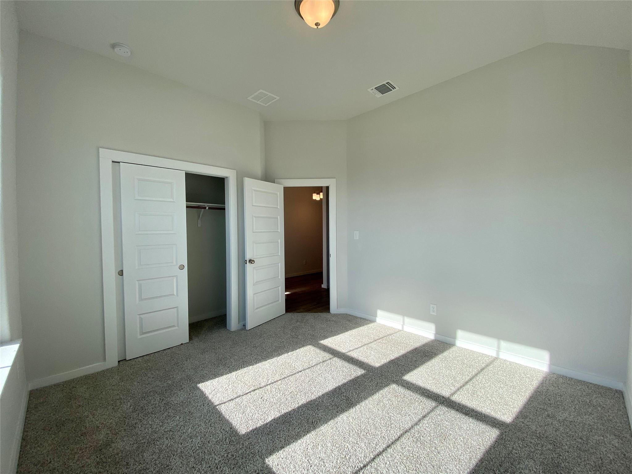 110 Joseph Hawkins Ln Bastrop, TX 78602