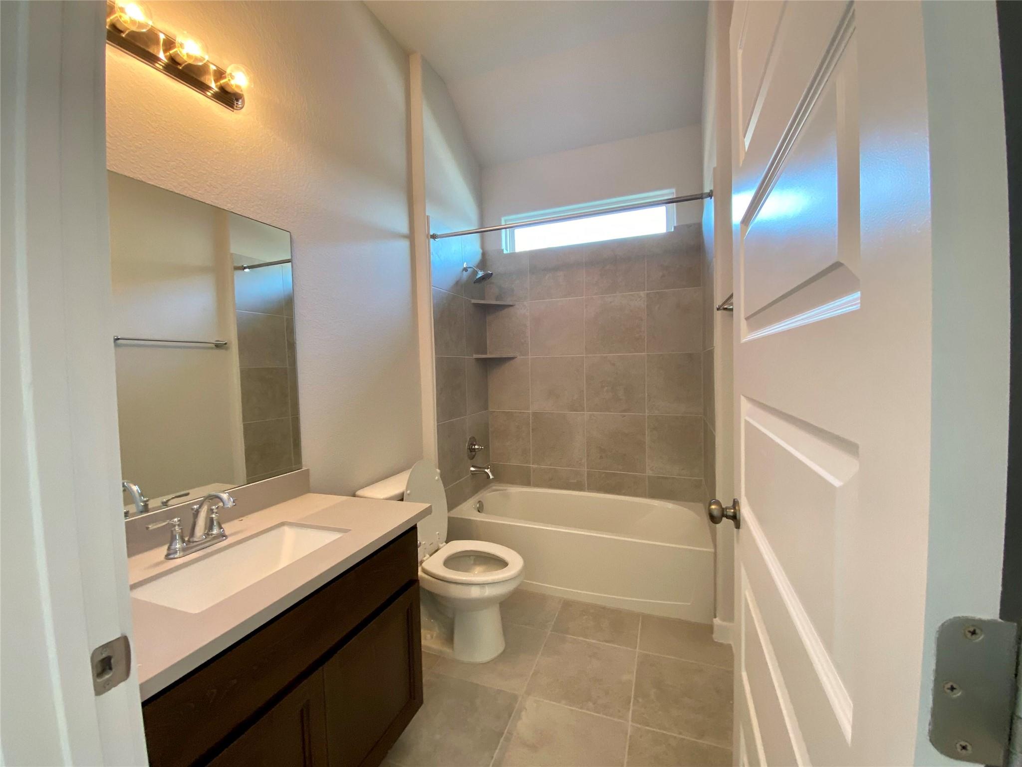 110 Joseph Hawkins Ln Bastrop, TX 78602